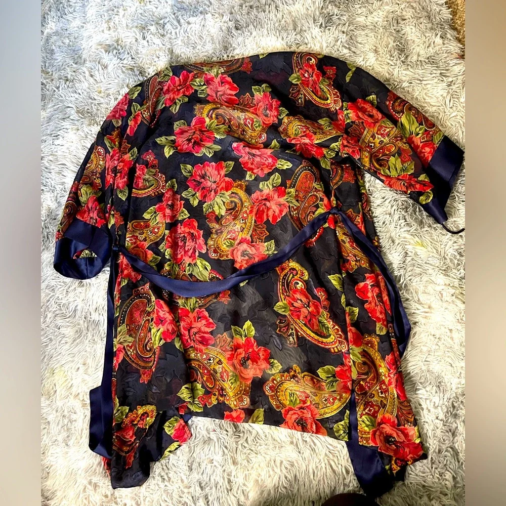 Vintage Victoria’s Secret Floral Paisley Kimono Robe Navy Satin Trim L/XL - Picture 2 of 5